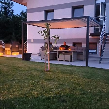 Apartmaji Stars Mavcice Eksteriør billede