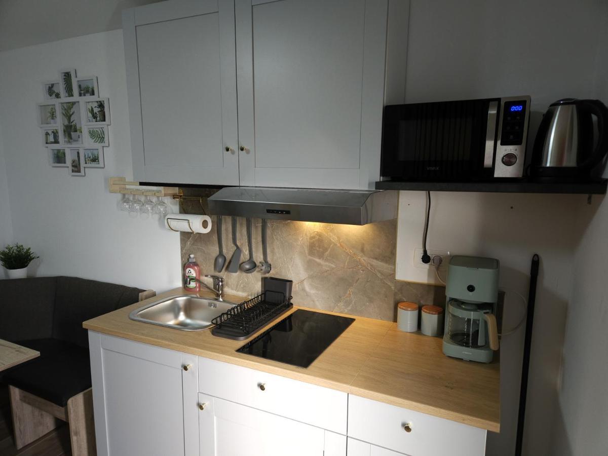Apartmaji Stars Mavcice Eksteriør billede