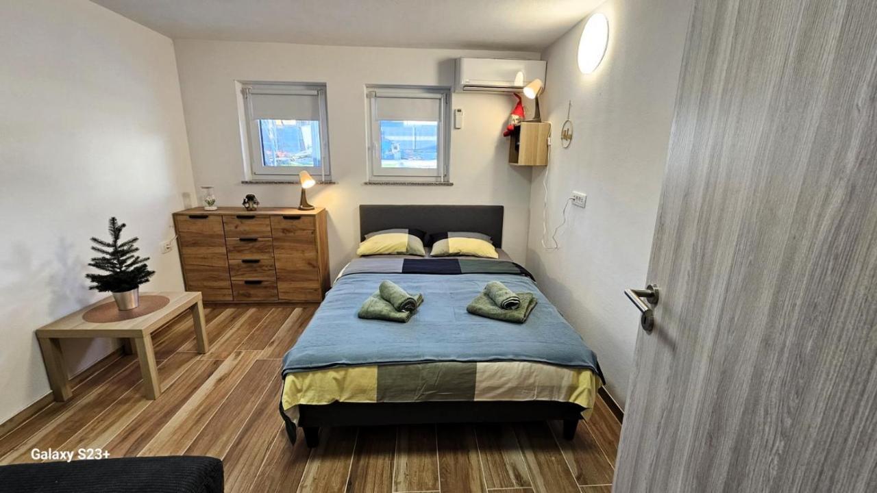 Apartmaji Stars Mavcice Eksteriør billede